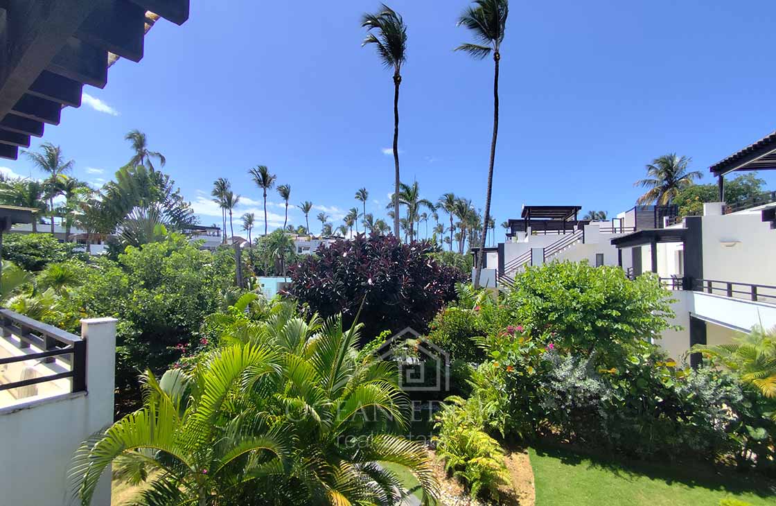 Top-Floor Beachfront Penthouse with Private Terrace-las-terrenas-ocean-edge-real-estate (19)