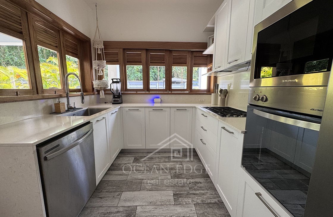 Turnkey Caribbean Family House near Bonita Beach-ocean-edge-real-estate-las-terrenas (7)