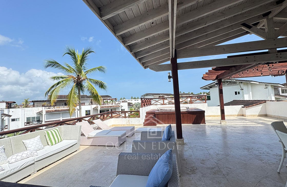 Beachfront 3-bed Luxury Penthouse in Portillo Beach-las-terrenas-ocean-edge-real-estate (10)