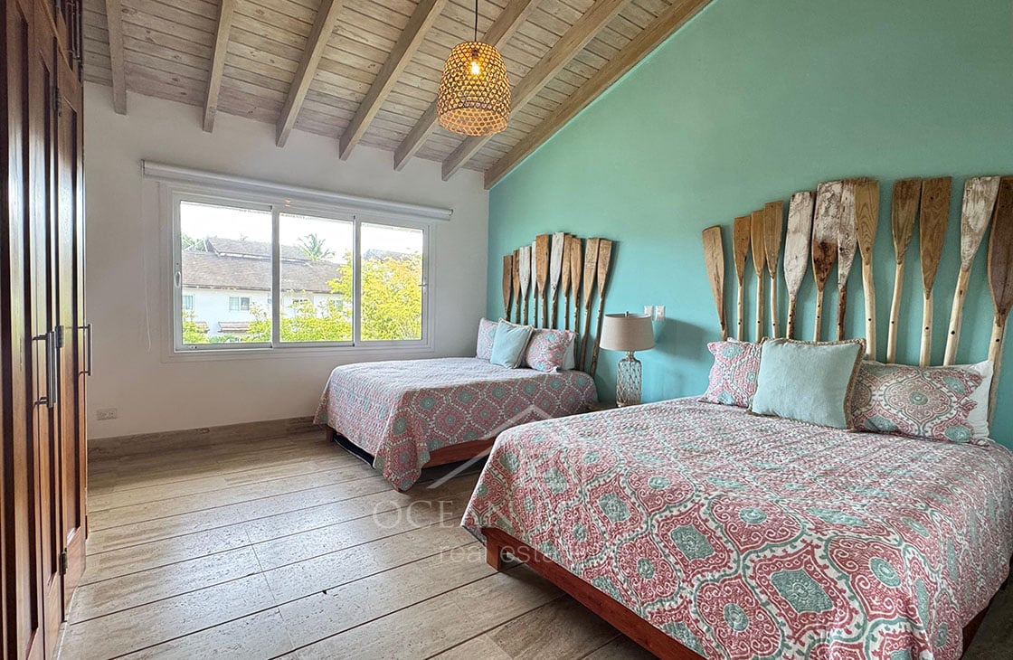 Beachfront 3-bed Luxury Penthouse in Portillo Beach-las-terrenas-ocean-edge-real-estate (13)