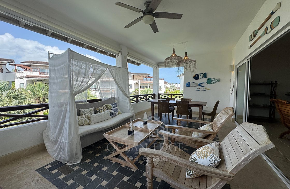 Beachfront 3-bed Luxury Penthouse in Portillo Beach-las-terrenas-ocean-edge-real-estate (16)