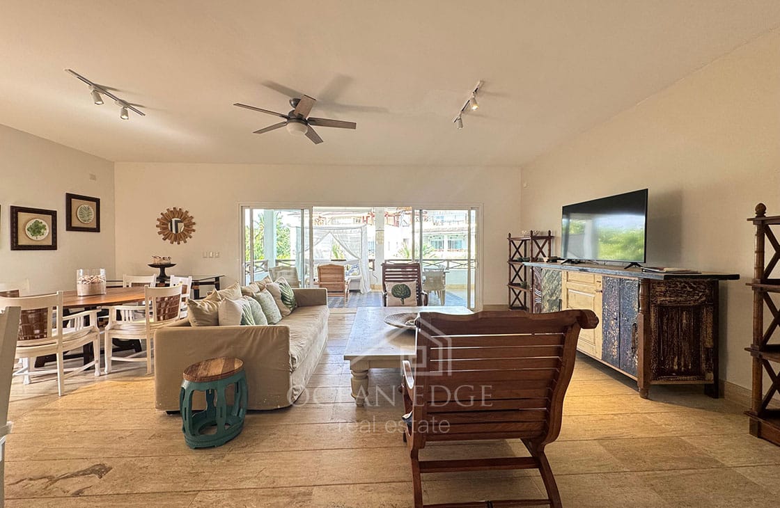 Beachfront 3-bed Luxury Penthouse in Portillo Beach-las-terrenas-ocean-edge-real-estate (26)