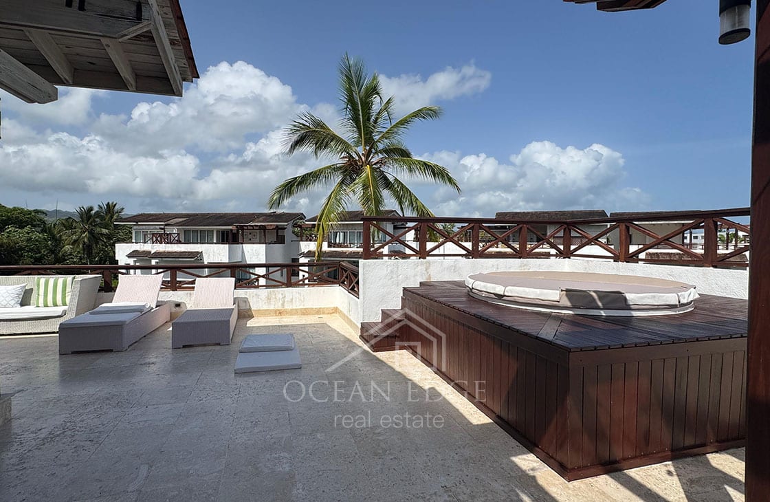 Beachfront 3-bed Luxury Penthouse in Portillo Beach-las-terrenas-ocean-edge-real-estate (29)