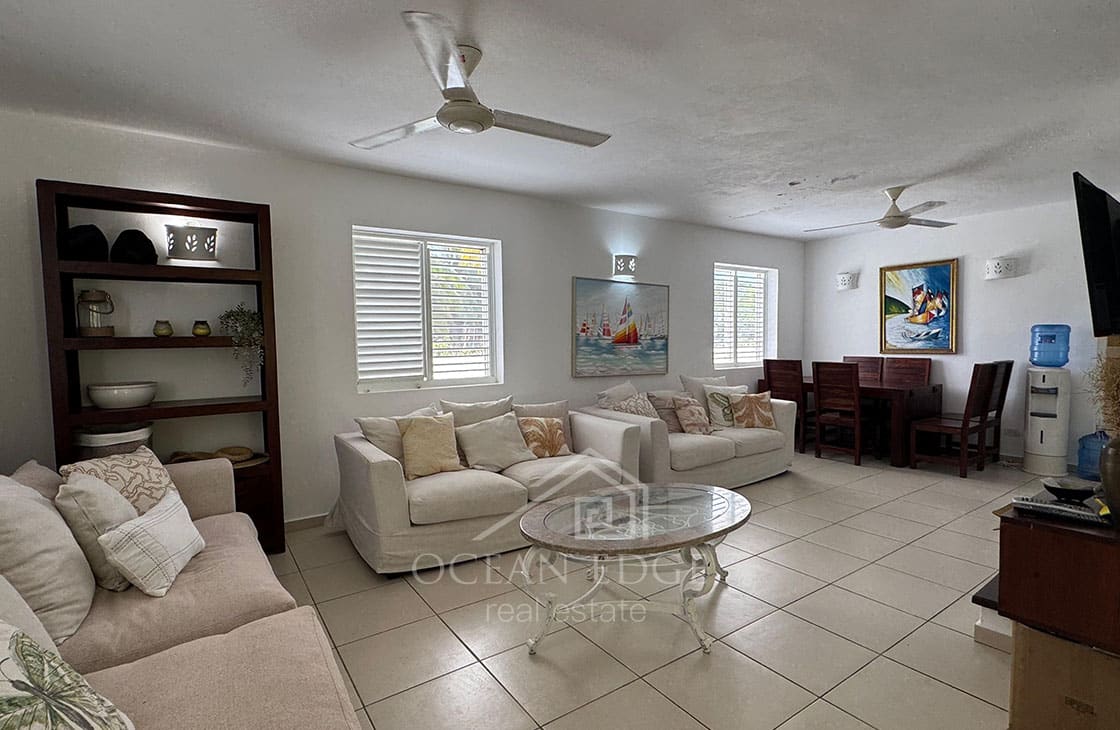 Charming 3-Bed Colonial Home Steps from Playa Popy-las-terrenas-ocean-edge-real-estate (12)