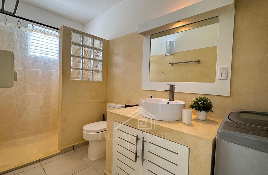 Charming 3-Bed Colonial Home Steps from Playa Popy-las-terrenas-ocean-edge-real-estate (9)
