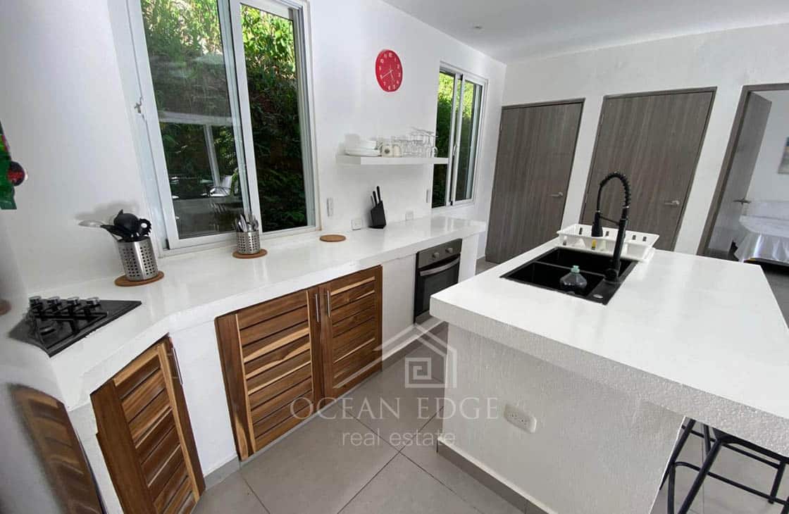 Flipping opportunity on 2-br house & guest bungalow-las-terrenas-ocean-edge-real-estate-2025 (1)