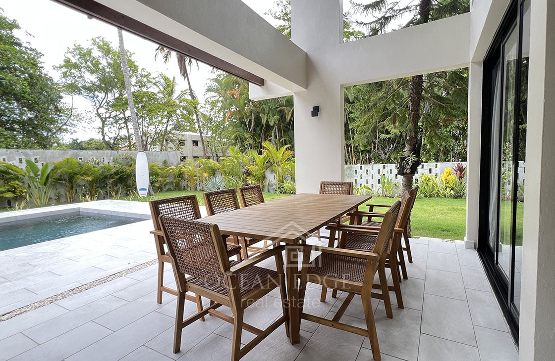 Modern Villa ideal for rental in Exclusive Portillo Beachfront-las-terrenas-ocean-edge-real-estate (14)