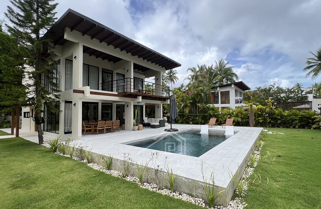 Modern Villa ideal for rental in Exclusive Portillo Beachfront-las-terrenas-ocean-edge-real-estate (41)