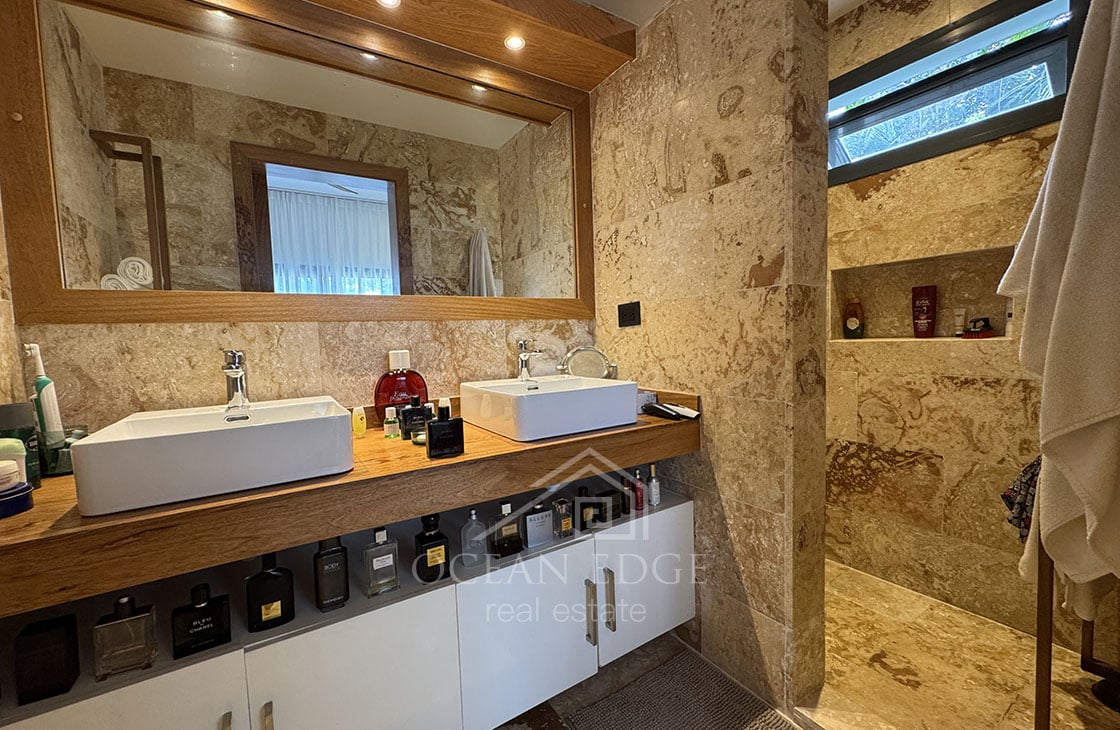 Upscale 3-bed Penthouse for luxury lifetstyle in Bonita Beach-las-terrenas-ocean-edge-real-estate (14)