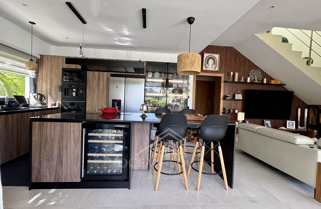 Upscale 3-bed Penthouse for luxury lifetstyle in Bonita Beach-las-terrenas-ocean-edge-real-estate (37)