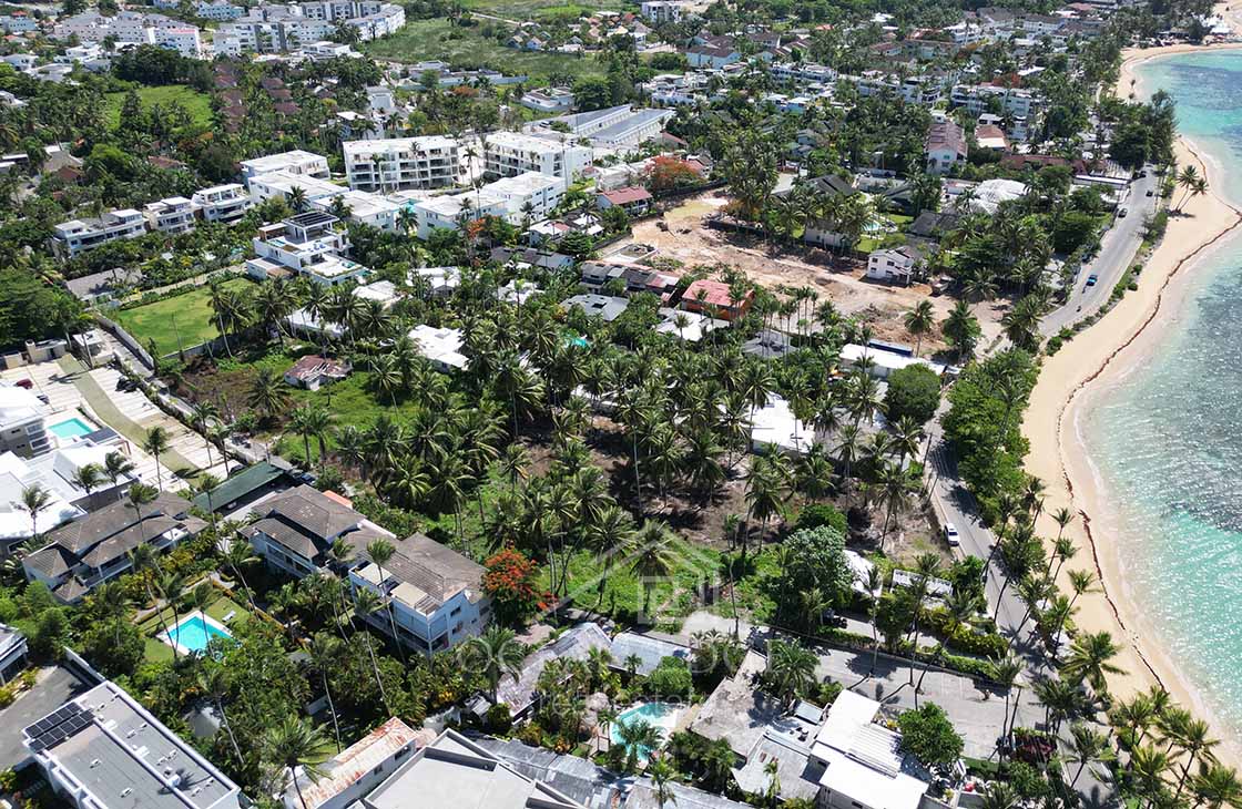 Last beachfront lot for tourism project on Popy beach