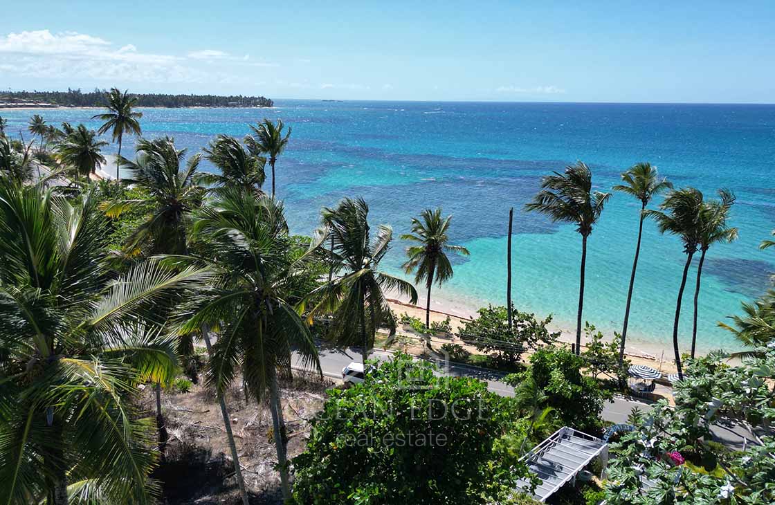 Last beachfront lot for tourism project on Popy beach