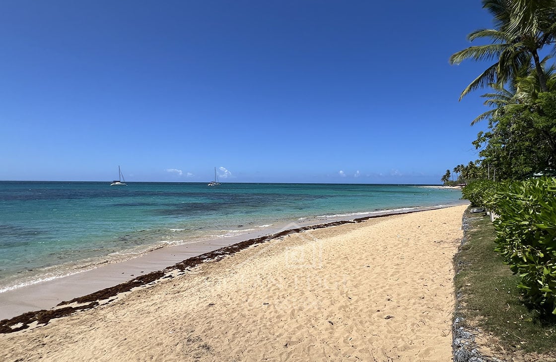 Last beachfront lot for tourism project on Popy beach-las-terrenas-ocean-edge-real-estate (35)