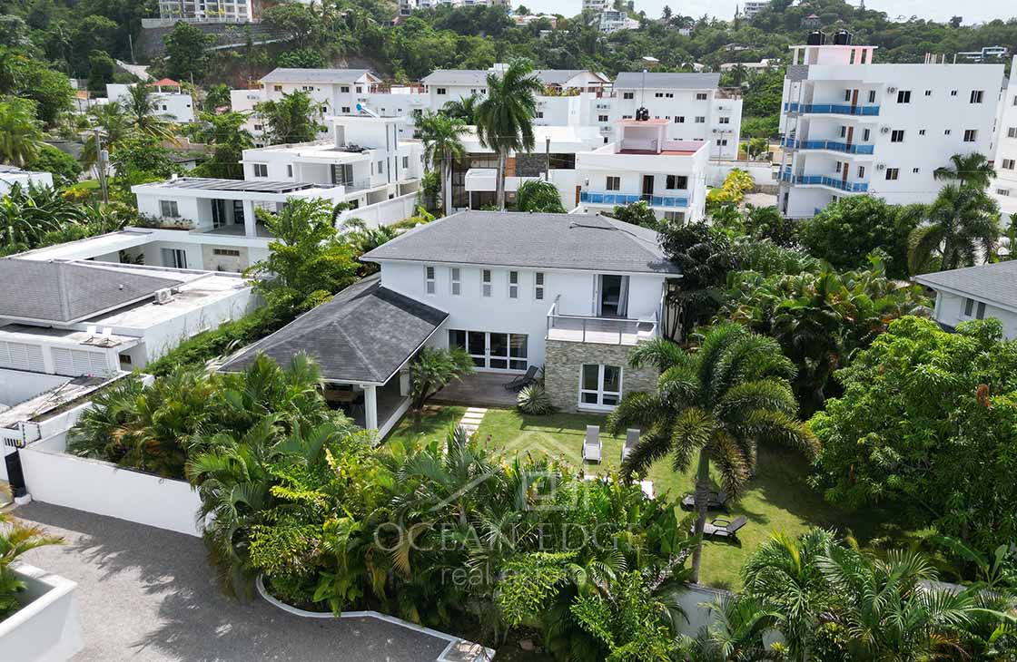 5-br house & tropical garden near Punta Popy beach-las-terrenas-ocean-edge-real-estate (51)