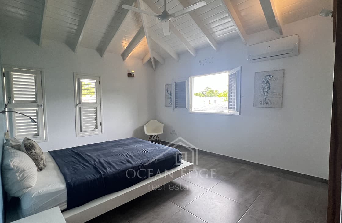 5-br house & tropical garden near Punta Popy beach-las-terrenas-ocean-edge-real-estate (23)