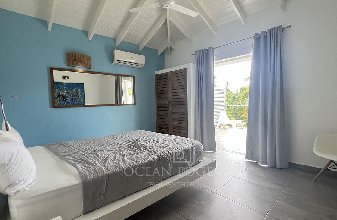 5-br house & tropical garden near Punta Popy beach-las-terrenas-ocean-edge-real-estate (29)