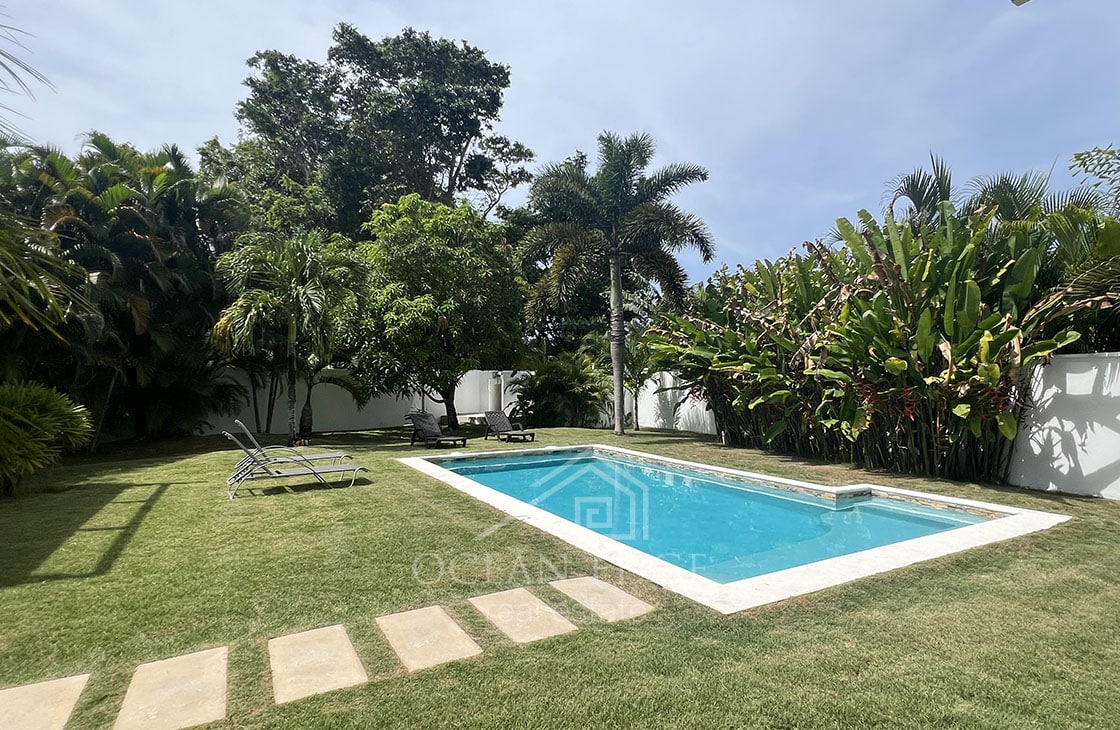 5-br house & tropical garden near Punta Popy beach-las-terrenas-ocean-edge-real-estate (41)