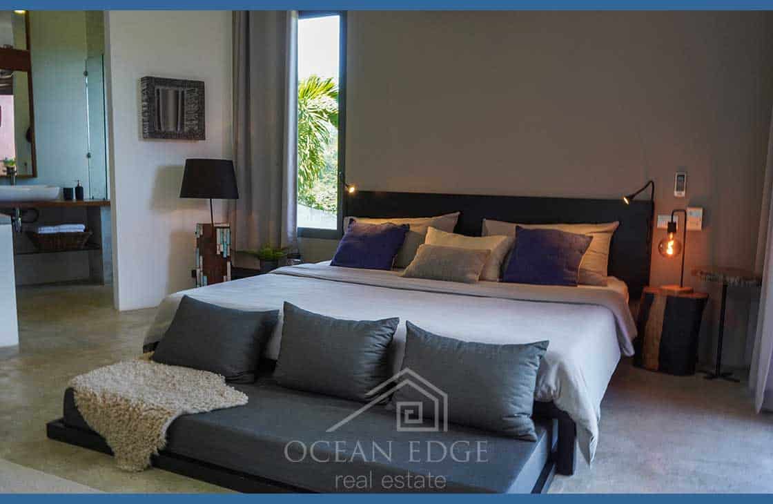 7-Bedroom Eco Villa with Infinity Pool & Ocean Views-las-terrensa-ocean-edge-real-estate (14)