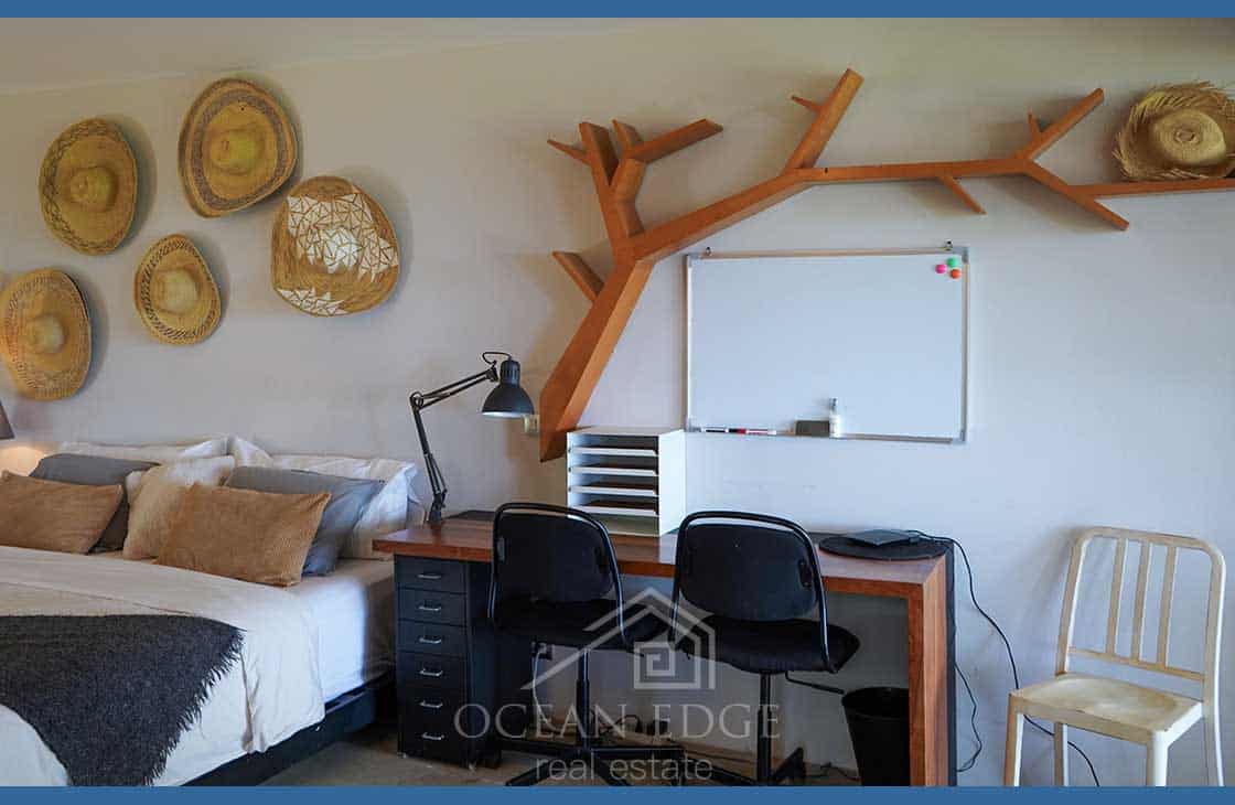 7-Bedroom Eco Villa with Infinity Pool & Ocean Views-las-terrensa-ocean-edge-real-estate (19)