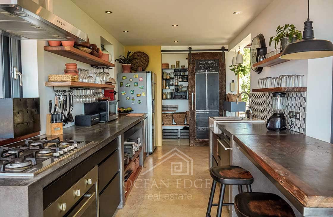 7-Bedroom Eco Villa with Infinity Pool & Ocean Views-las-terrensa-ocean-edge-real-estate (33)