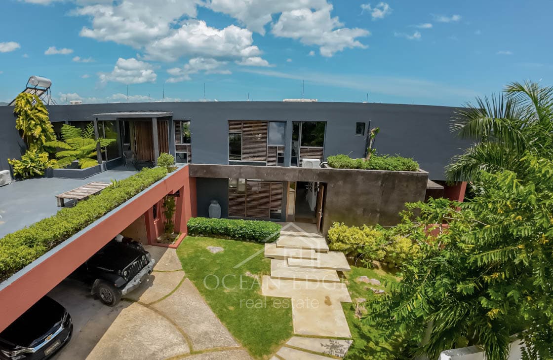 7-Bedroom Eco Villa with Infinity Pool & Ocean Views-las-terrensa-ocean-edge-real-estate (41)