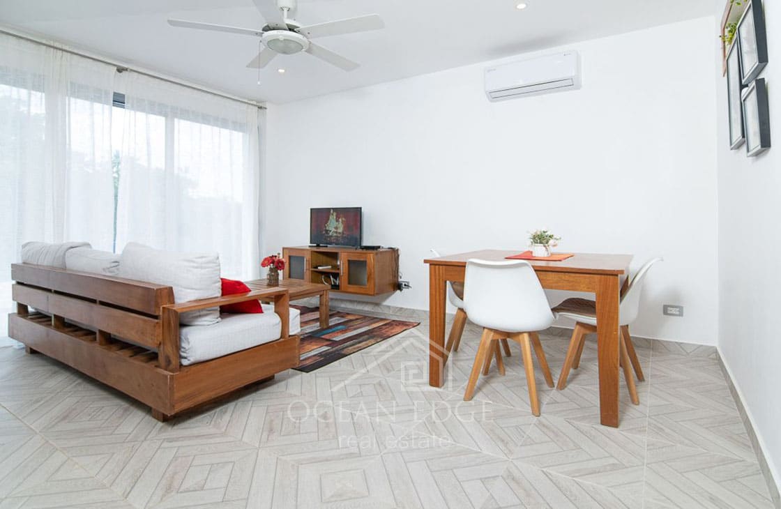 Modern 1-br condo with community pool in Bonita village-las-terrens-ocean-edge-real-estate (17)