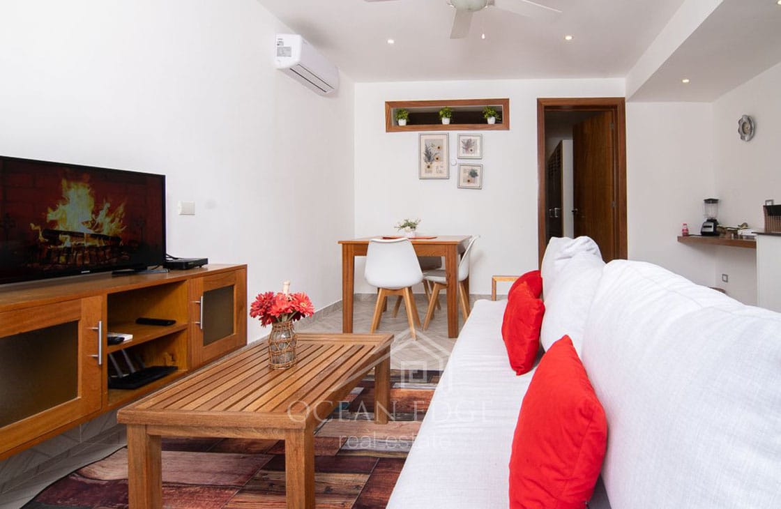 Modern 1-br condo with community pool in Bonita village-las-terrens-ocean-edge-real-estate (24)