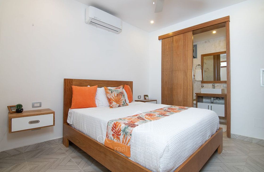 Modern 1-br condo with community pool in Bonita village-las-terrens-ocean-edge-real-estate (3)