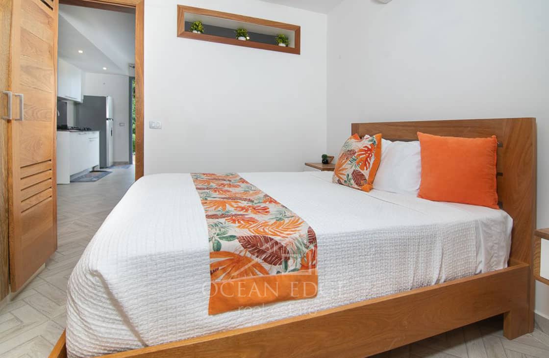 Modern 1-br condo with community pool in Bonita village-las-terrens-ocean-edge-real-estate (5)