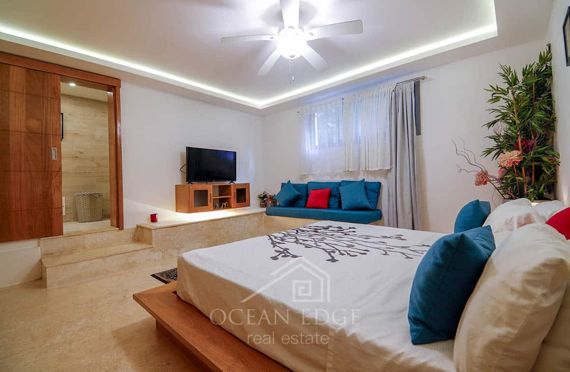 Modern 3-br condo with large terrace inside bonita village-las-terrensa-ocean-edge-real-estate (17)