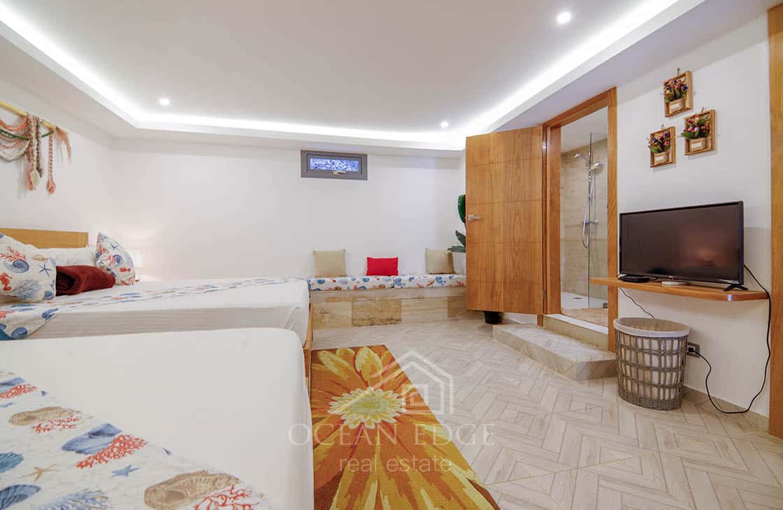 Modern 3-br condo with large terrace inside bonita village-las-terrensa-ocean-edge-real-estate (25)