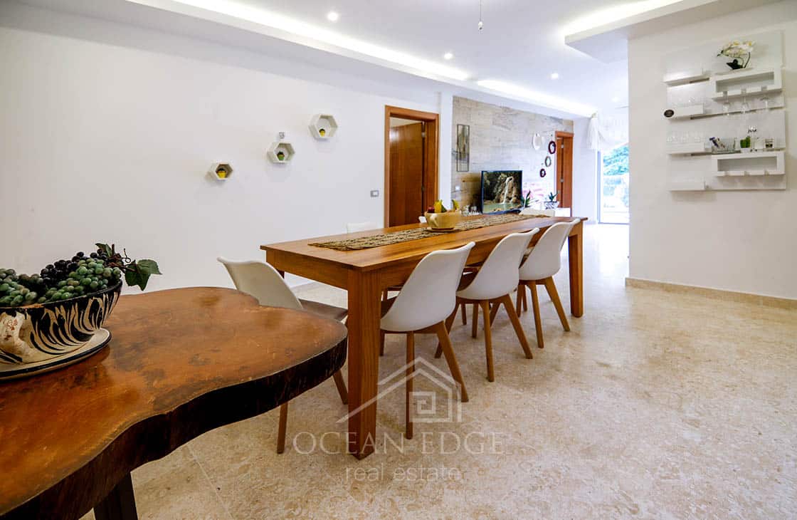 Modern 3-br condo with large terrace inside bonita village-las-terrensa-ocean-edge-real-estate (31)