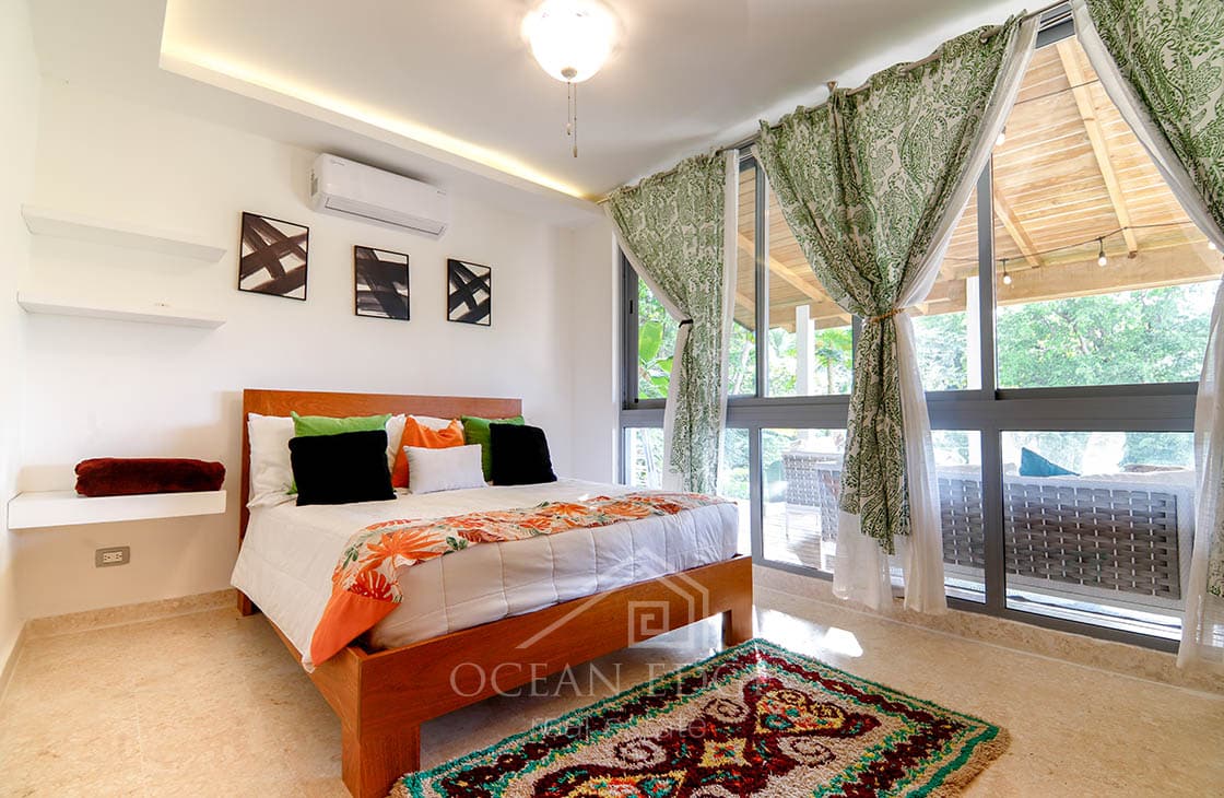Modern 3-br condo with large terrace inside bonita village-las-terrensa-ocean-edge-real-estate (33)