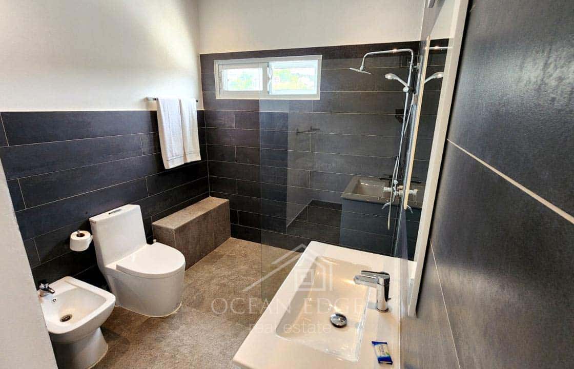 Modern 4-br duplex Penthouse with elevator near Playa Popy-las-terrenas-ocean-edge-real-estate (26)