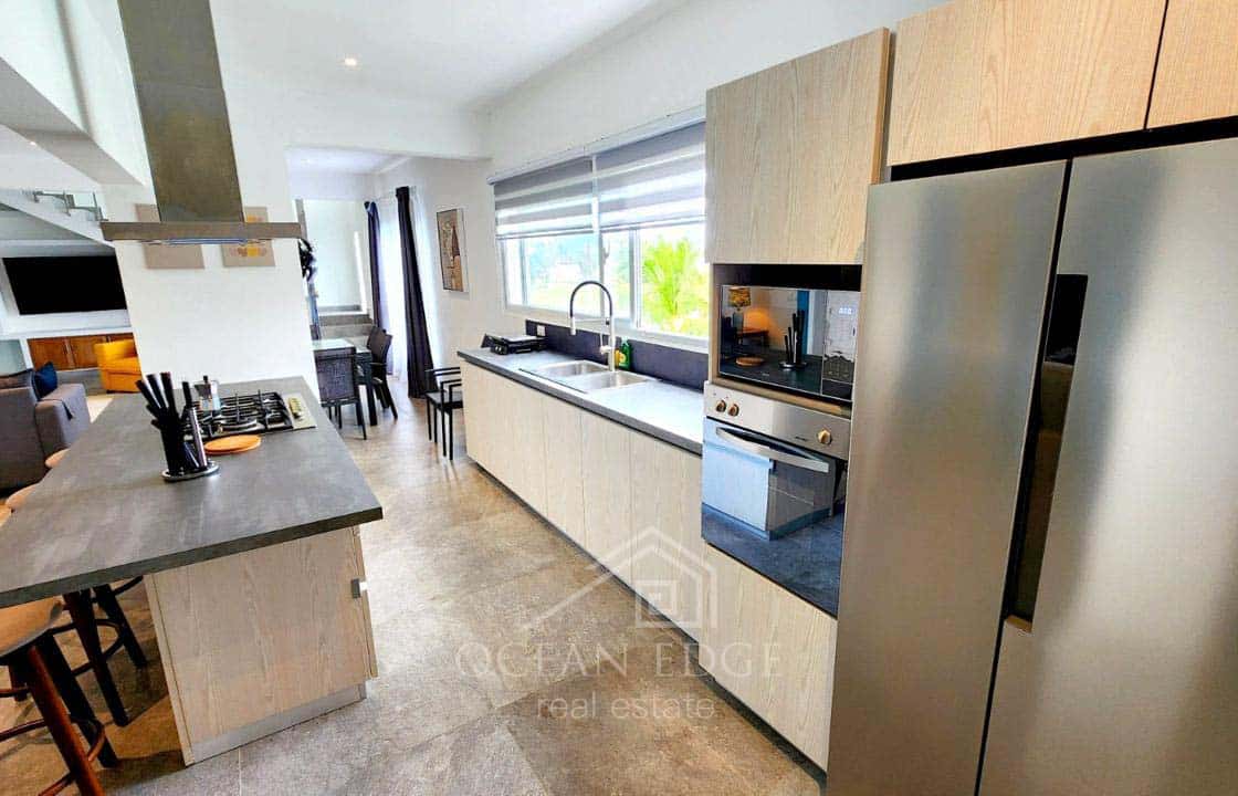 Modern 4-br duplex Penthouse with elevator near Playa Popy-las-terrenas-ocean-edge-real-estate (5)