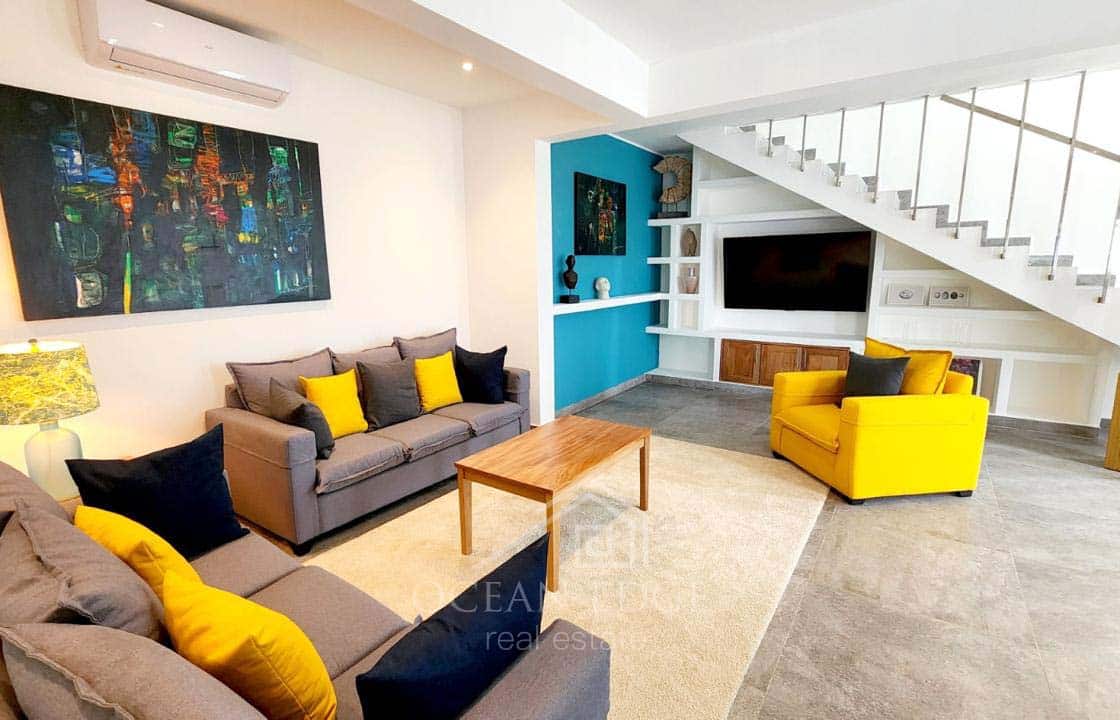 Modern 4-br duplex Penthouse with elevator near Playa Popy-las-terrenas-ocean-edge-real-estate (7)