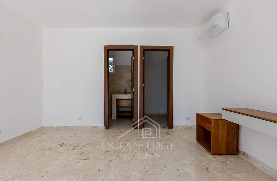 New Build 4-Bedroom Beach house on Coson Bay-las-terrenas-ocean-edge-real-estate (10)