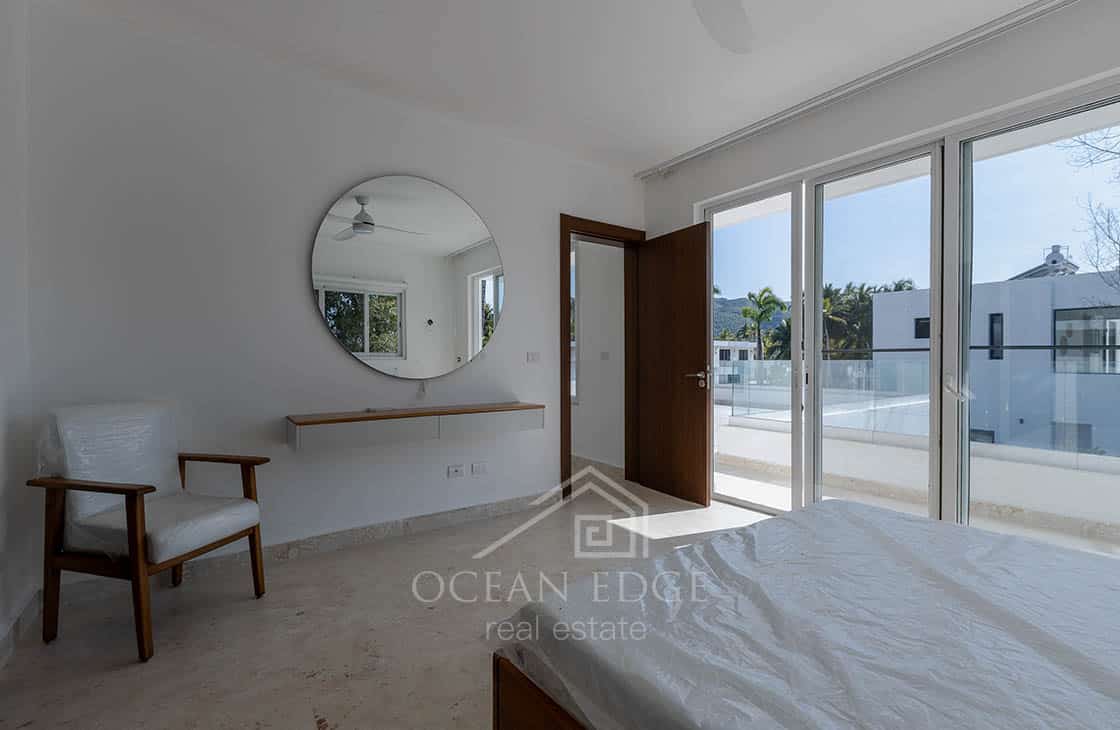 New Build 4-Bedroom Beach house on Coson Bay-las-terrenas-ocean-edge-real-estate (19)