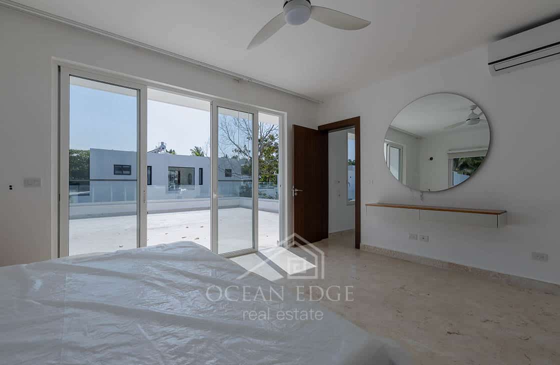 New Build 4-Bedroom Beach house on Coson Bay-las-terrenas-ocean-edge-real-estate (22)