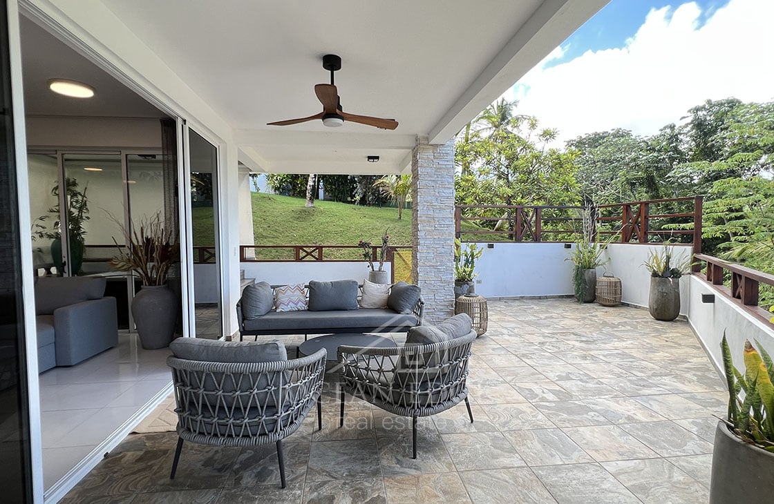 Spacious 2-br condo with Jacuzzi near Coson Beach-las-terrenas-ocean-edge-real-estate (11)
