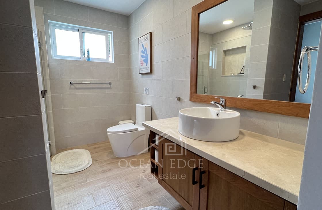 Spacious 2-br condo with Jacuzzi near Coson Beach-las-terrenas-ocean-edge-real-estate (33)