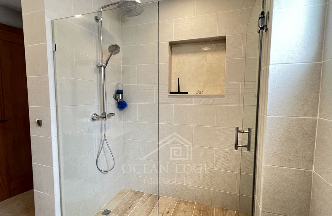 Spacious 2-br condo with Jacuzzi near Coson Beach-las-terrenas-ocean-edge-real-estate (35)