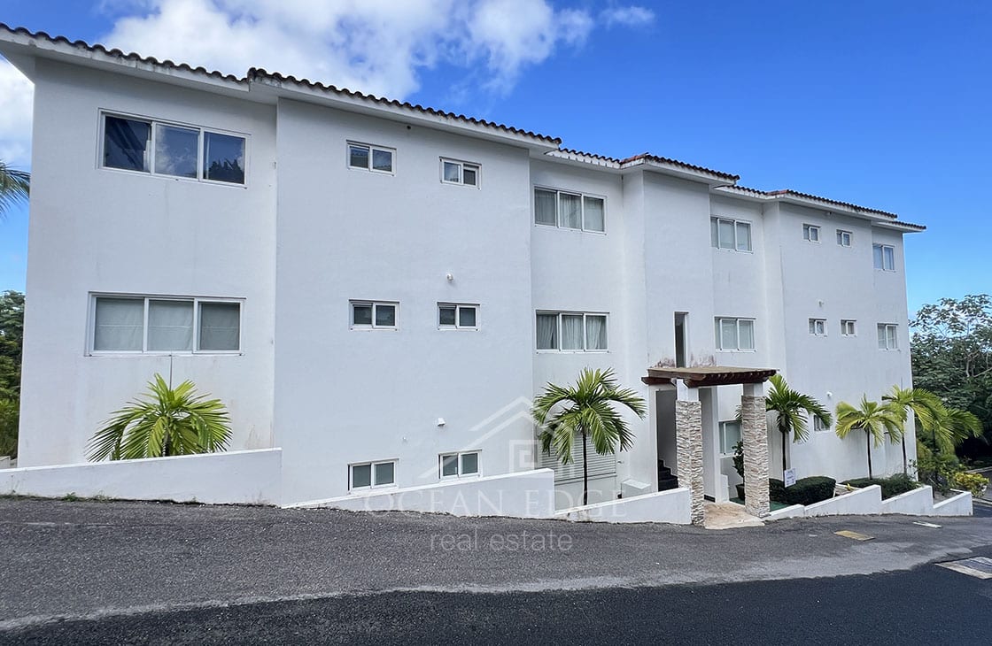 Spacious 2-br condo with Jacuzzi near Coson Beach-las-terrenas-ocean-edge-real-estate (42)
