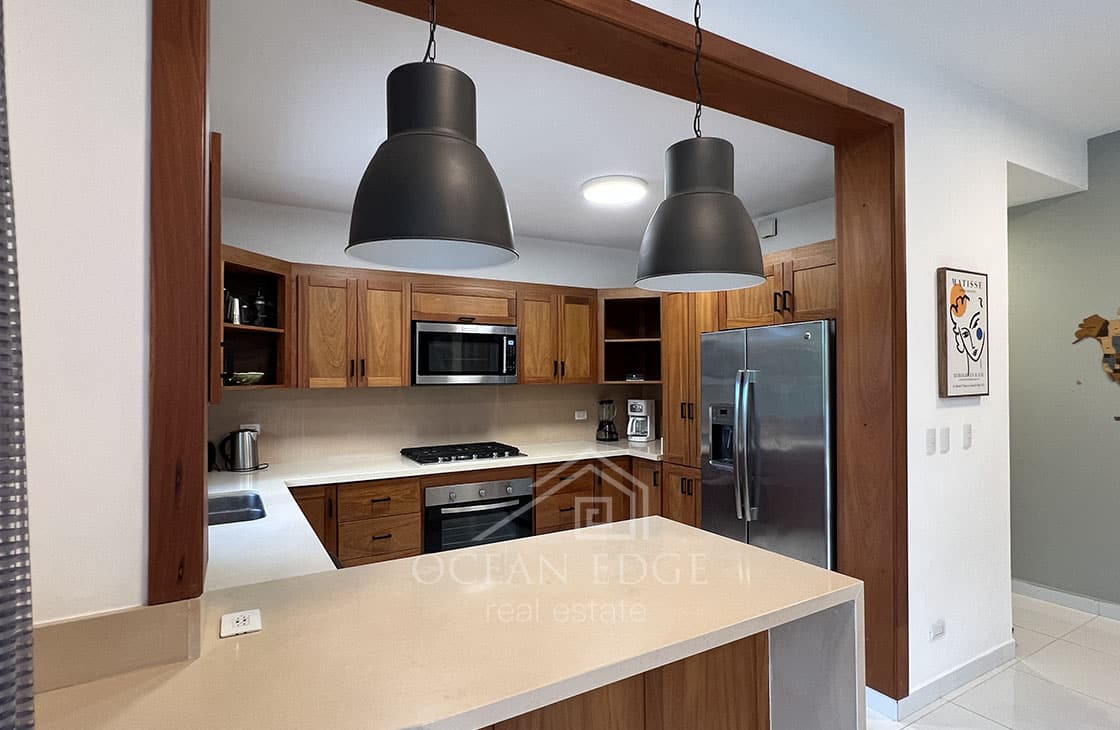 Spacious 2-br condo with Jacuzzi near Coson Beach-las-terrenas-ocean-edge-real-estate (7)