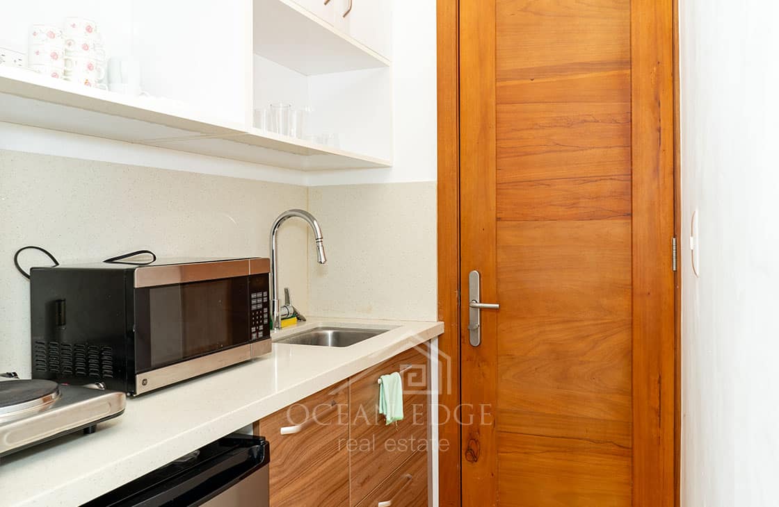 3-Br Beachfront Duplex Penthouse in Coson Bay-las-terrenas-ocean-edge-real-estate (10)