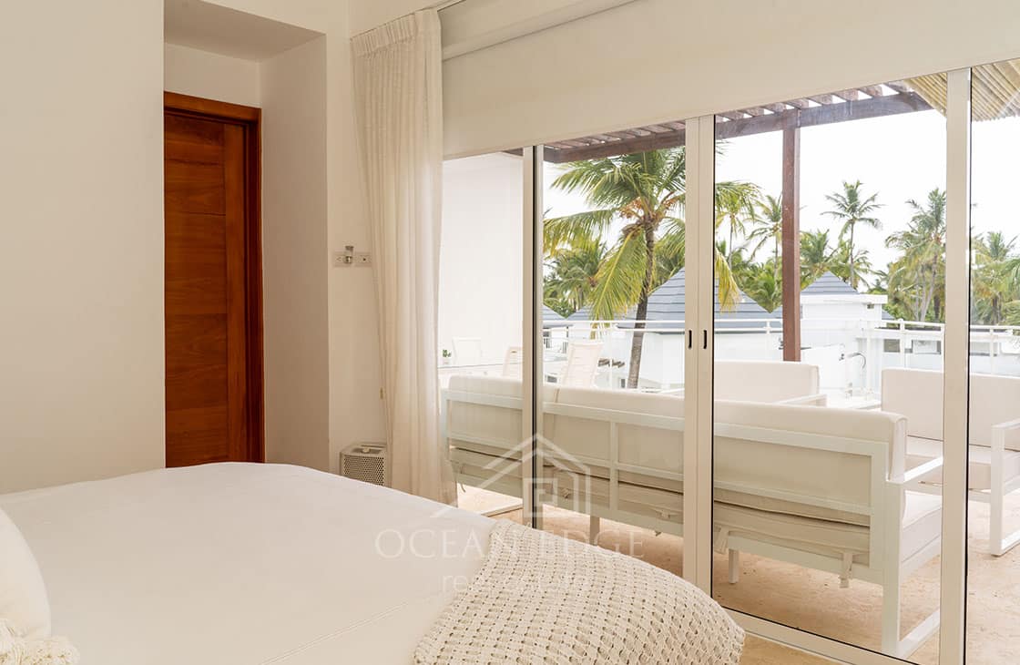 3-Br Beachfront Duplex Penthouse in Coson Bay-las-terrenas-ocean-edge-real-estate (18)