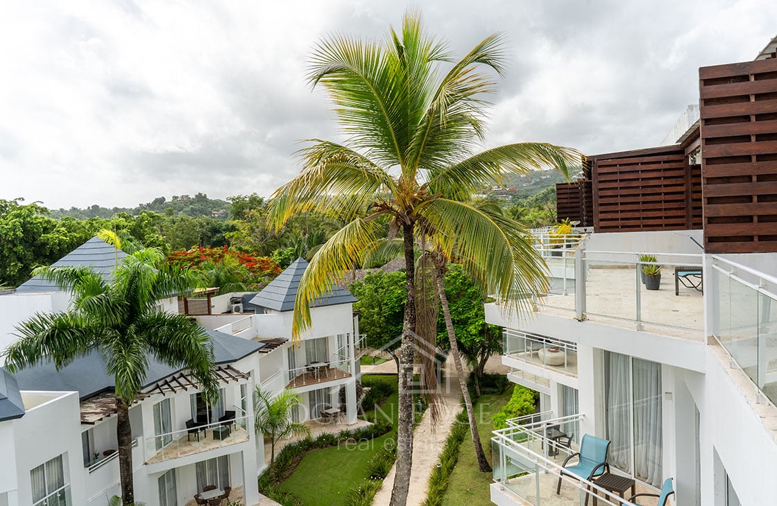3-Br Beachfront Duplex Penthouse in Coson Bay-las-terrenas-ocean-edge-real-estate (21)