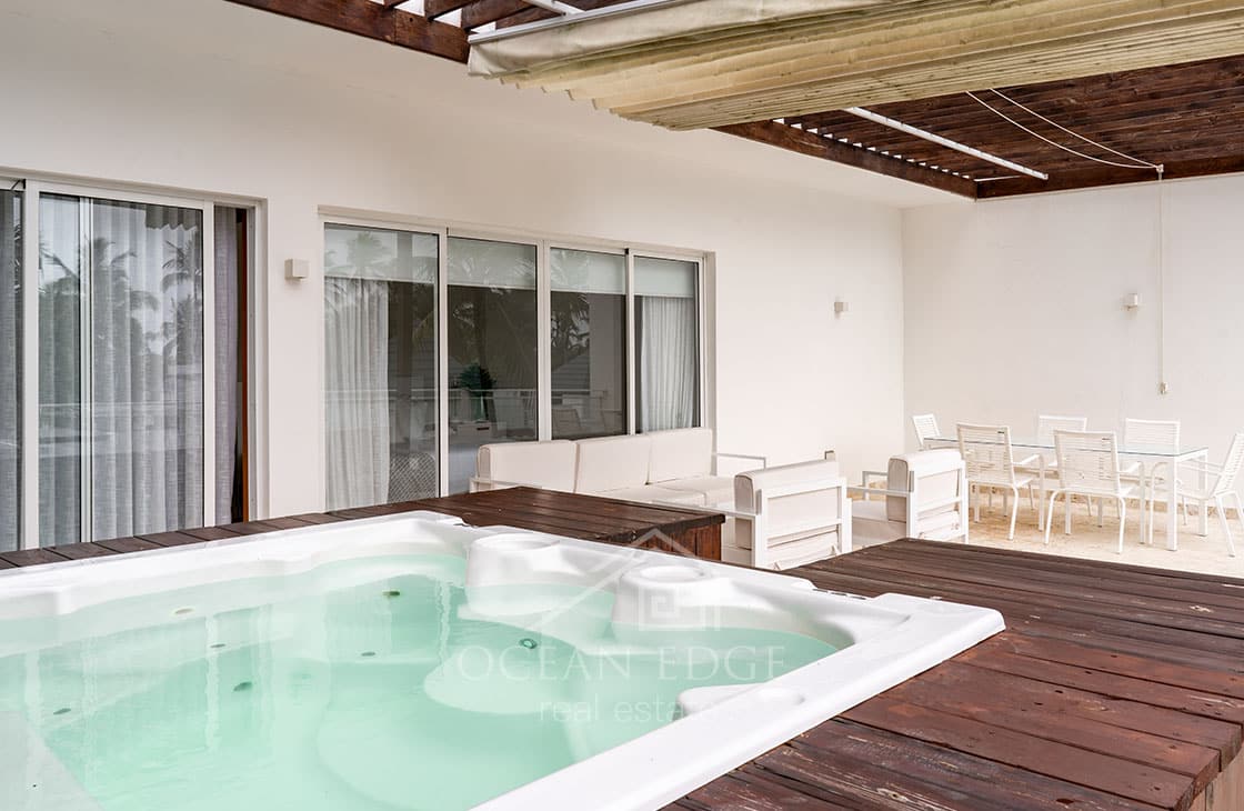 3-Br Beachfront Duplex Penthouse in Coson Bay-las-terrenas-ocean-edge-real-estate (25)