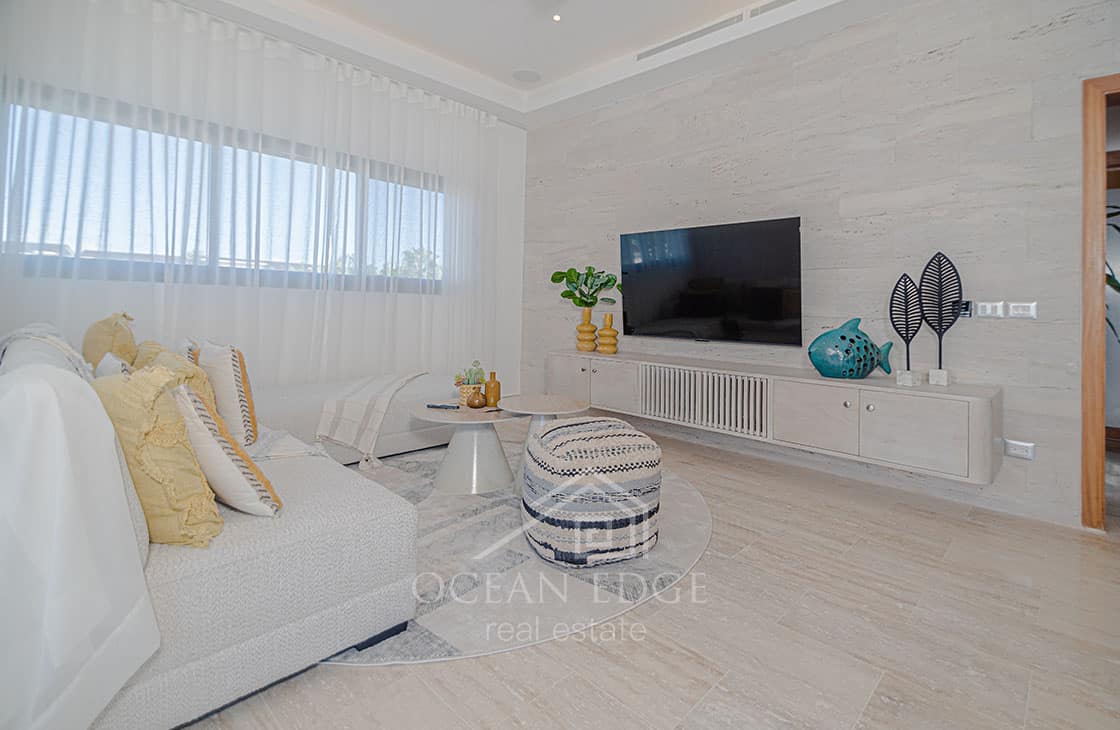 Fullly Furnished 4-bed Penthouse with private pool-las-terrenas-ocean-edge-real-estate (14)