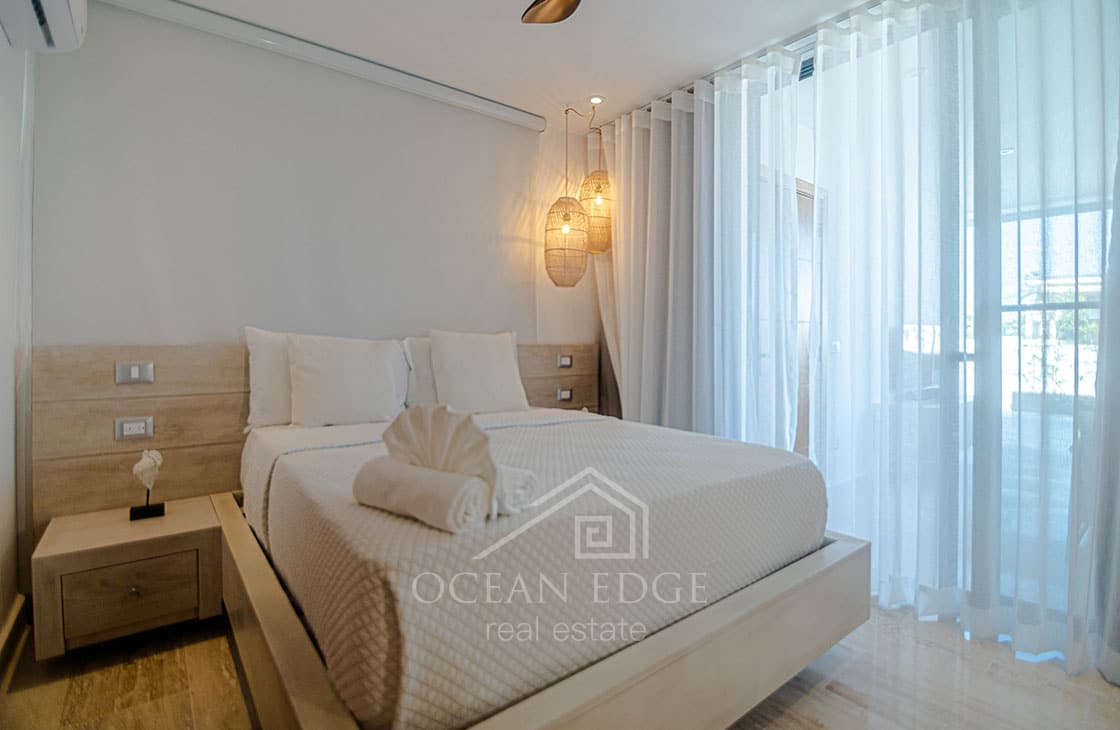 Fullly Furnished 4-bed Penthouse with private pool-las-terrenas-ocean-edge-real-estate (18)